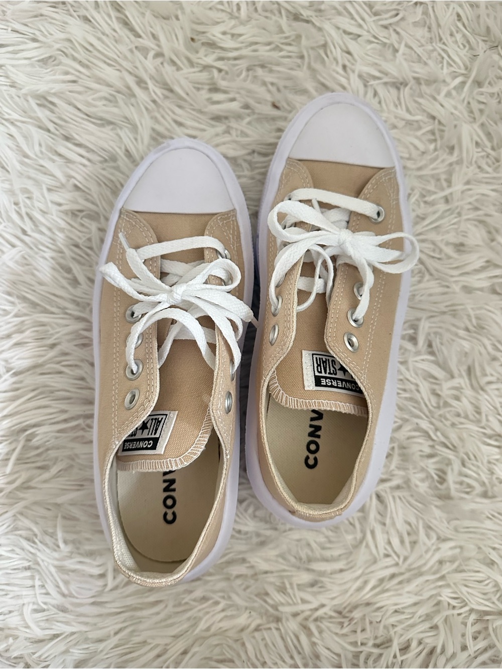 Platform Converse sneakers